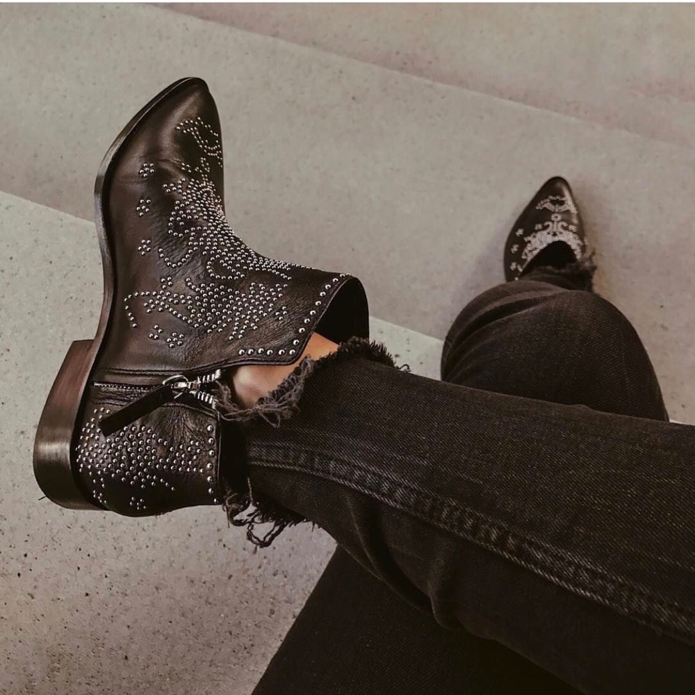Callback2 Studded ankle boots/booties